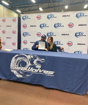 Veronica-Mercier-signs-SMCC-Softball.jpg